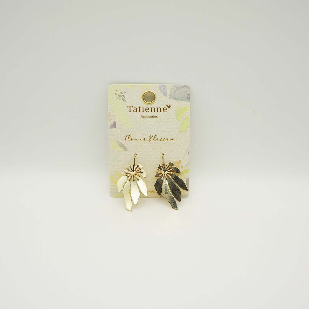Aros Largos Flower Time Dorados Tatienne