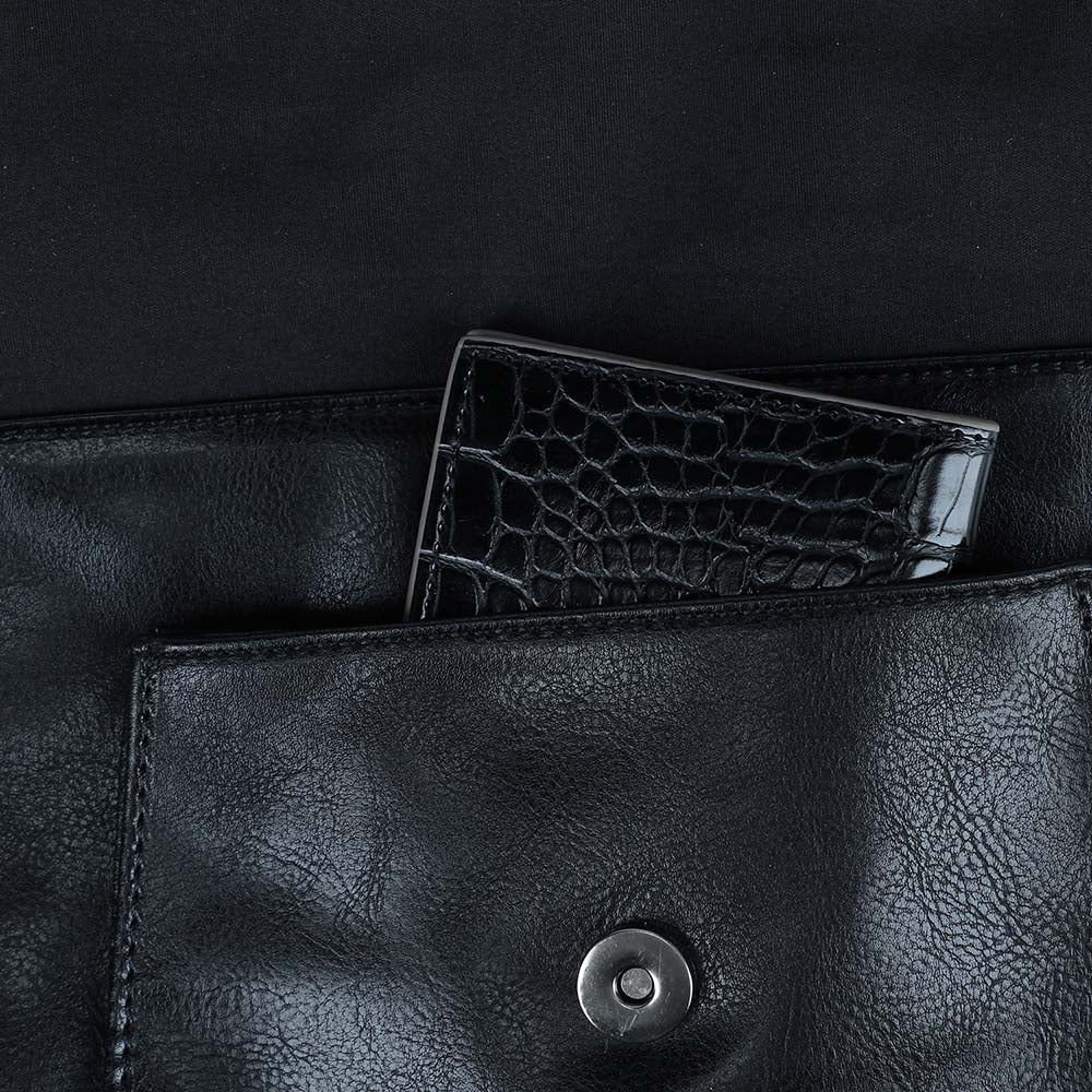 Cartera Hombro Plum Negra Tatienne