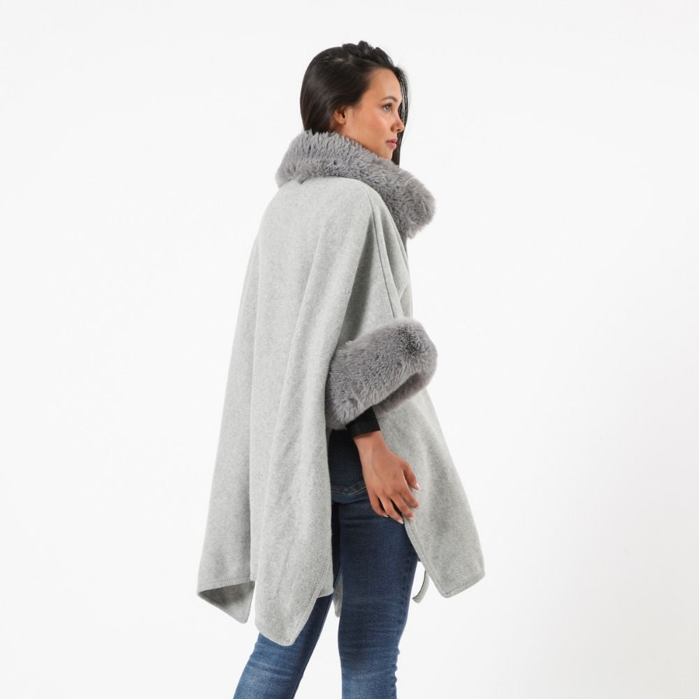 Poncho Mirna Gris Humana