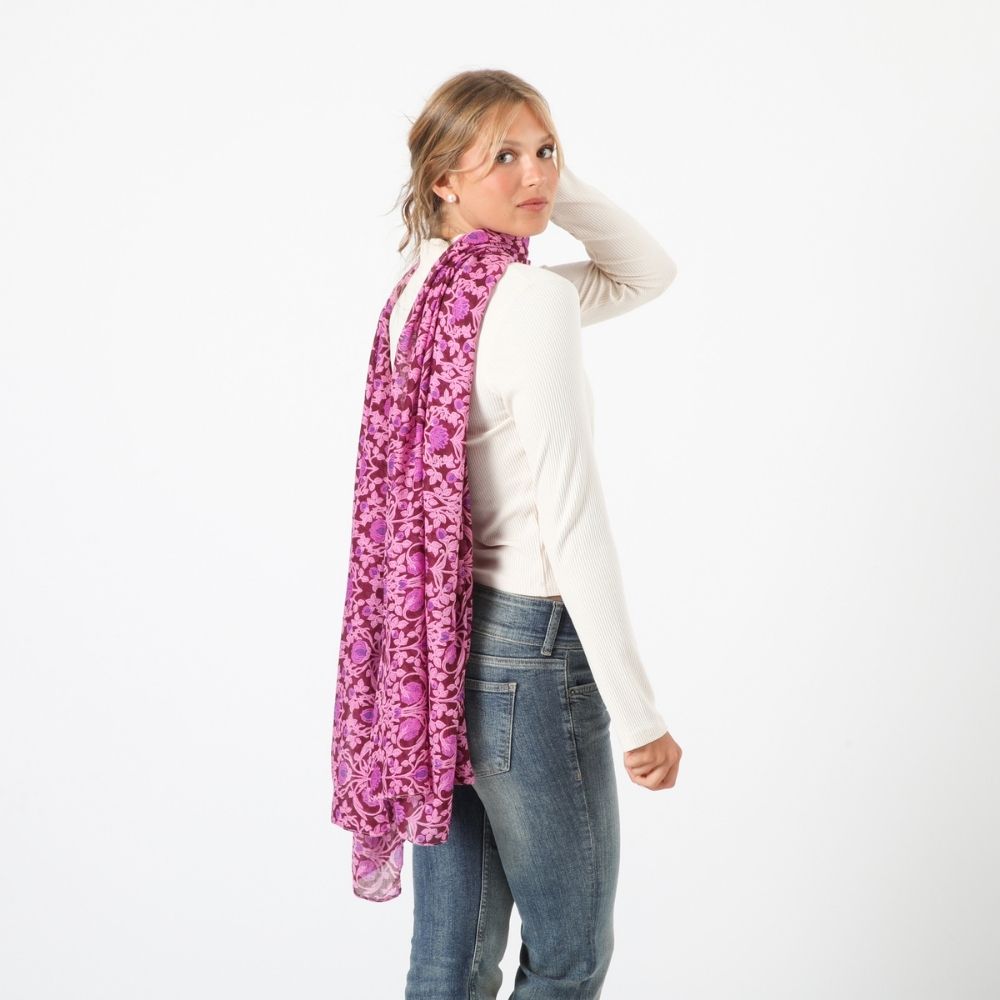 Pañuelo Estampado Geranio Morado I-D