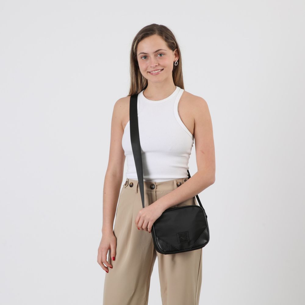 Cartera Bandolera Nilo Nylon negro Tatienne