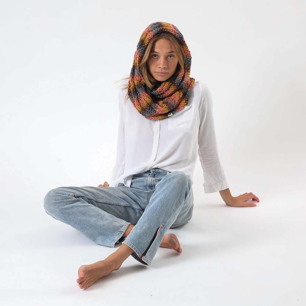 Cuello Pastel Multicolor Humana