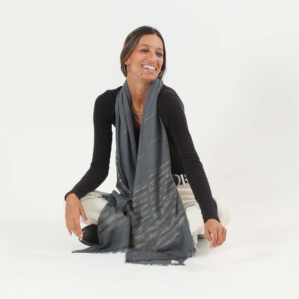 Pañuelo Liso Gris Pina Humana