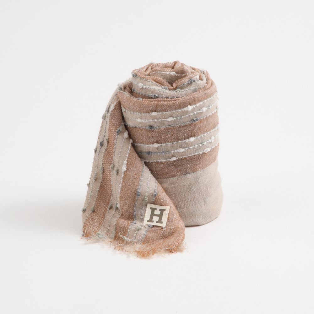 Pañuelo Liso Greg Bordado Beige Humana
