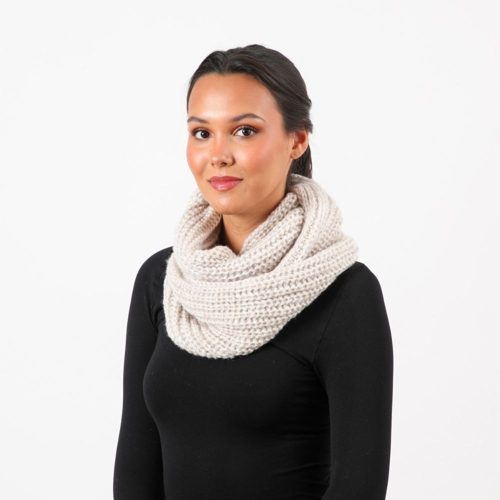 Cuello Estrella Beige I-D