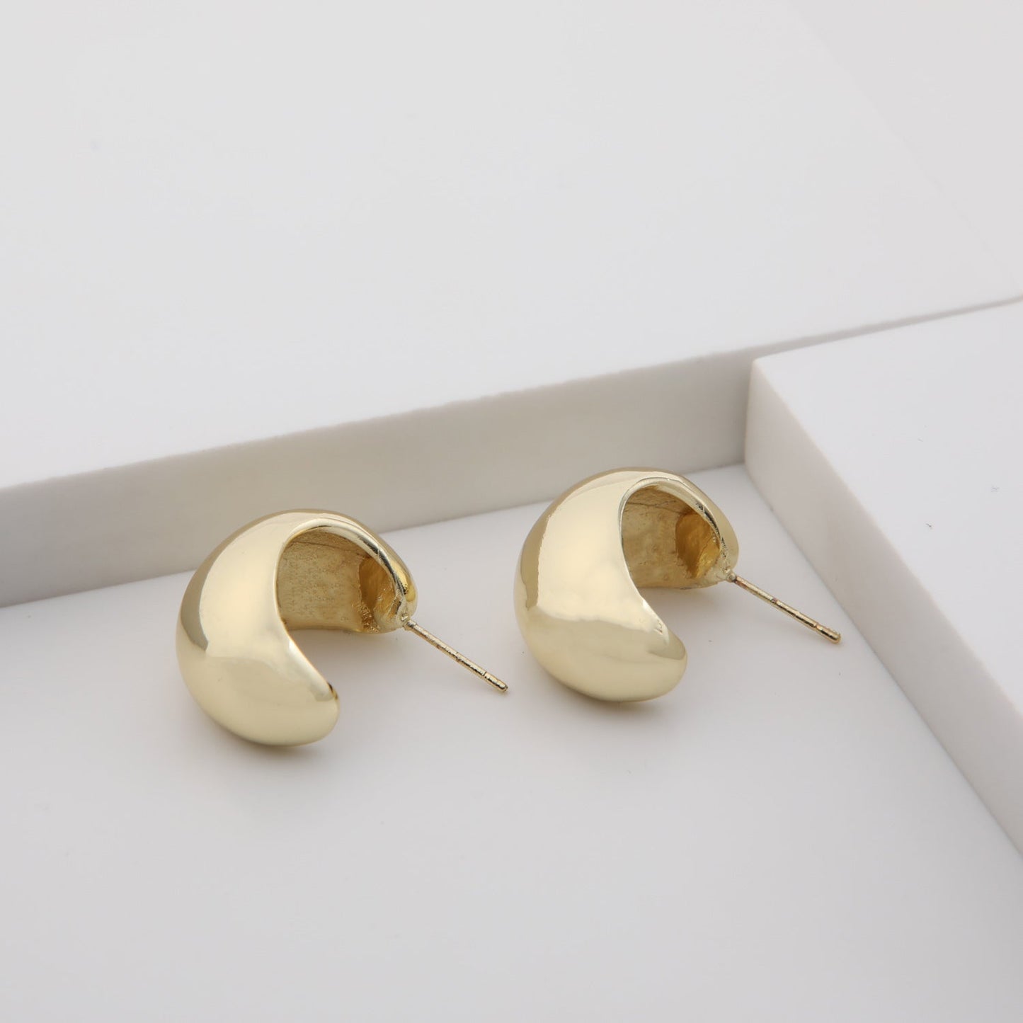 Aros Argolla Minori Dorado Humana