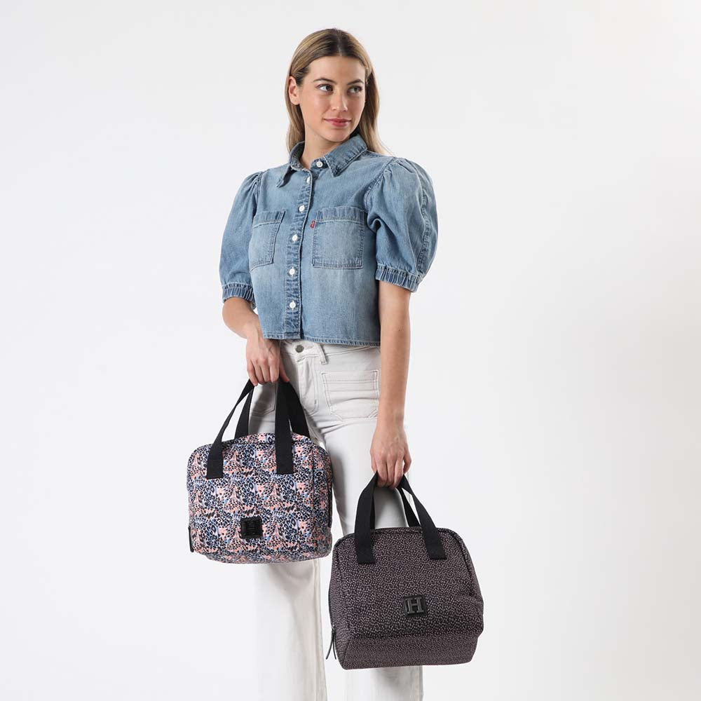 Lonchera Lion Negra Humana