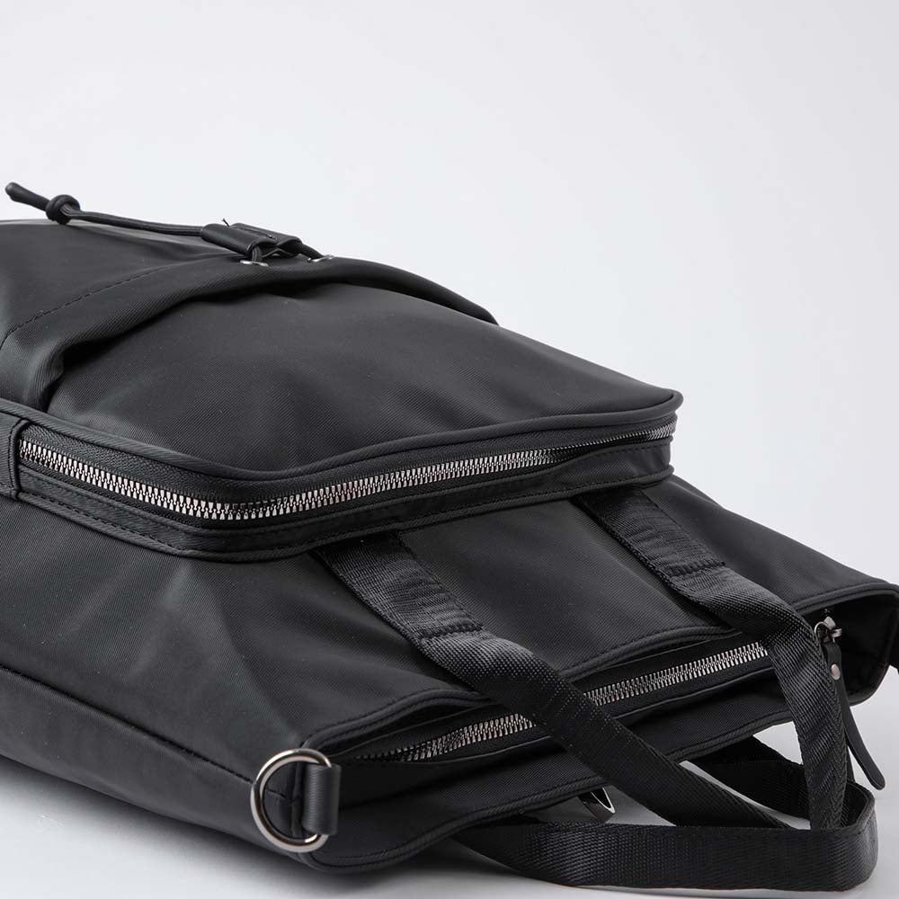Mochila Capri Negro Humana