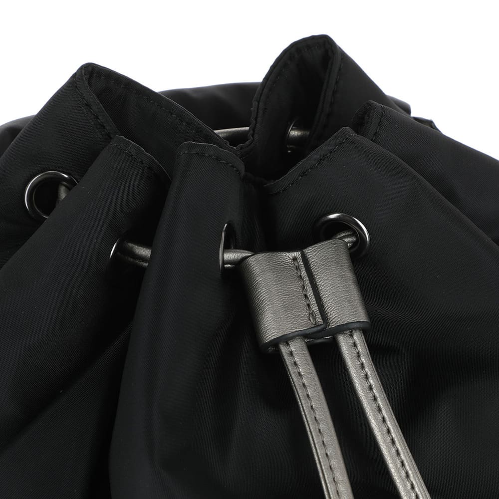 Mochila Acolchada Negra Humana