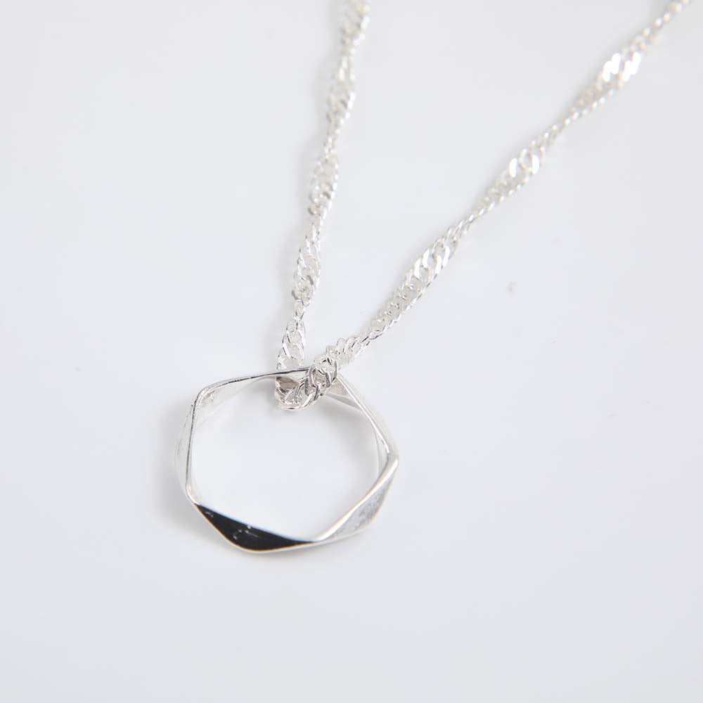 Collar Corto Motley Plateado i-D