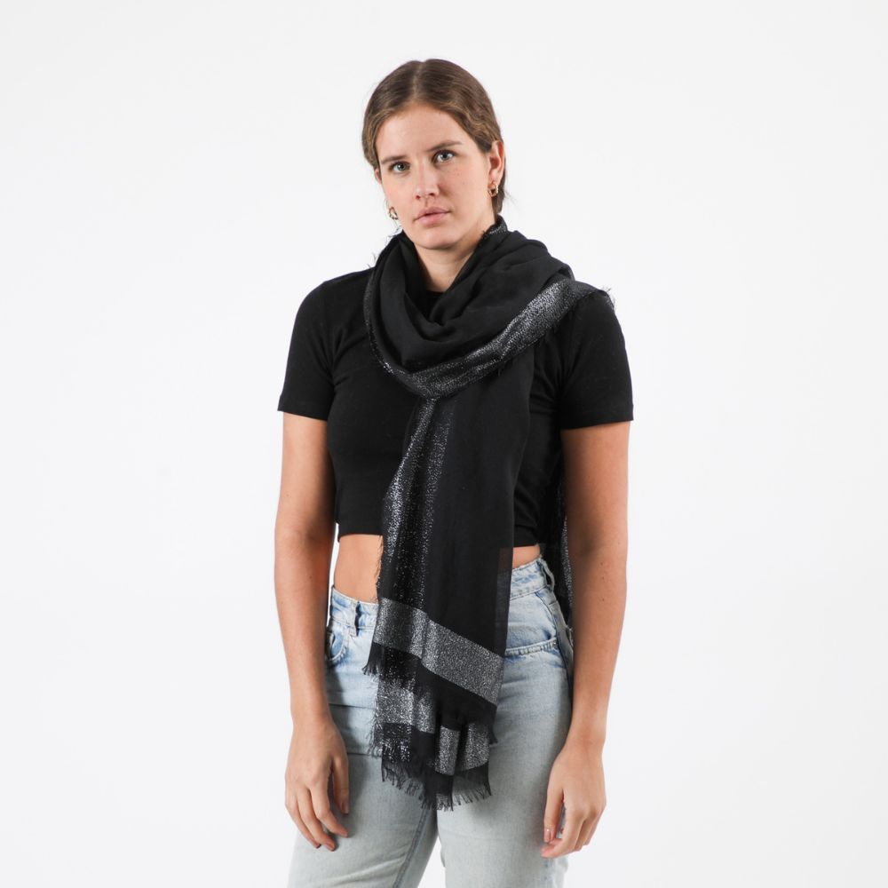 Pañuelo Liso Noelle Negro Tatienne