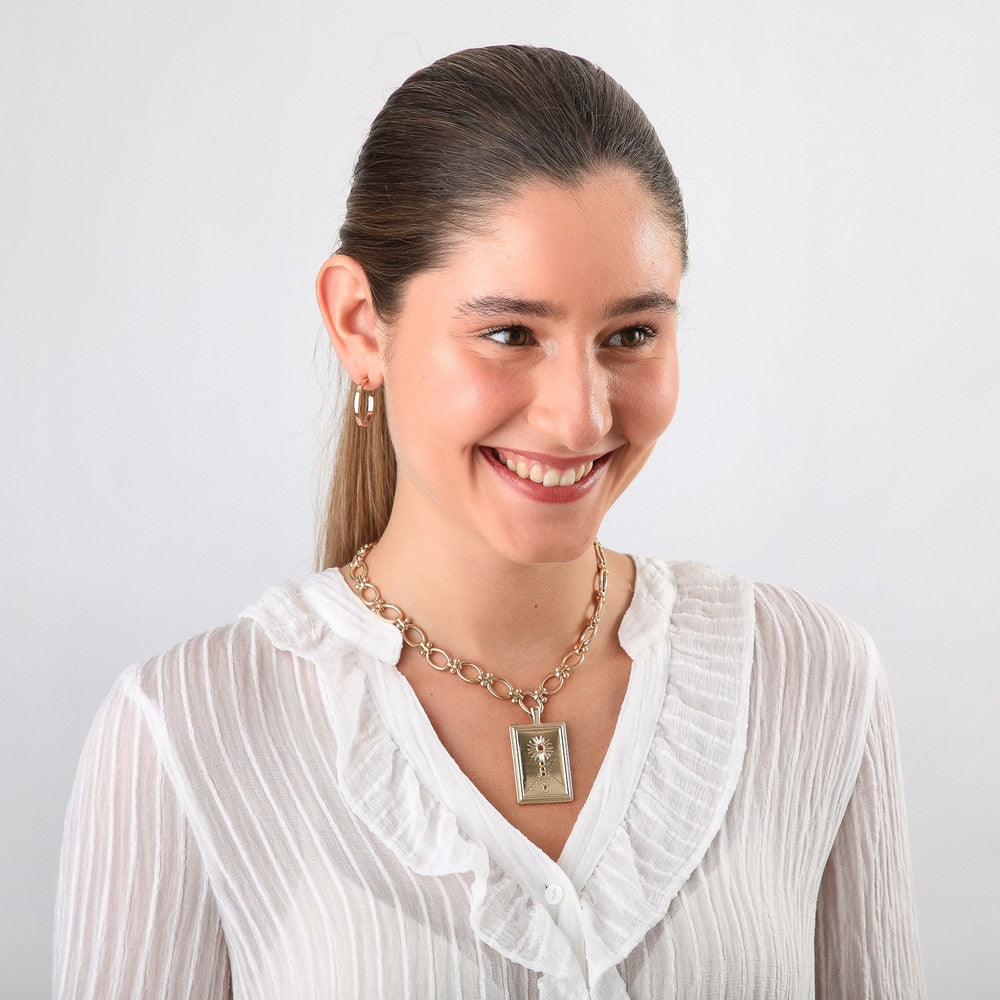Collar Corto Cloe Dorado Tatienne