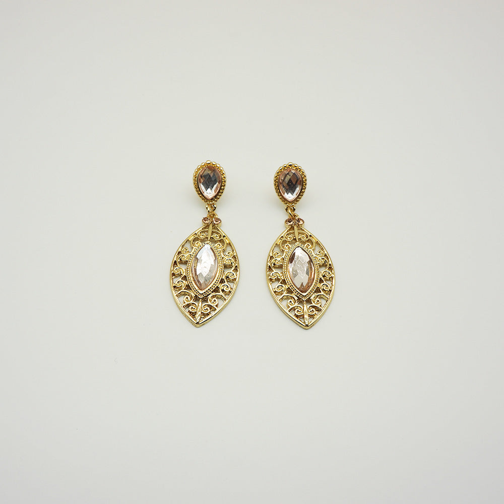 Aros Largos Dorados Shimmering Valeria i-D