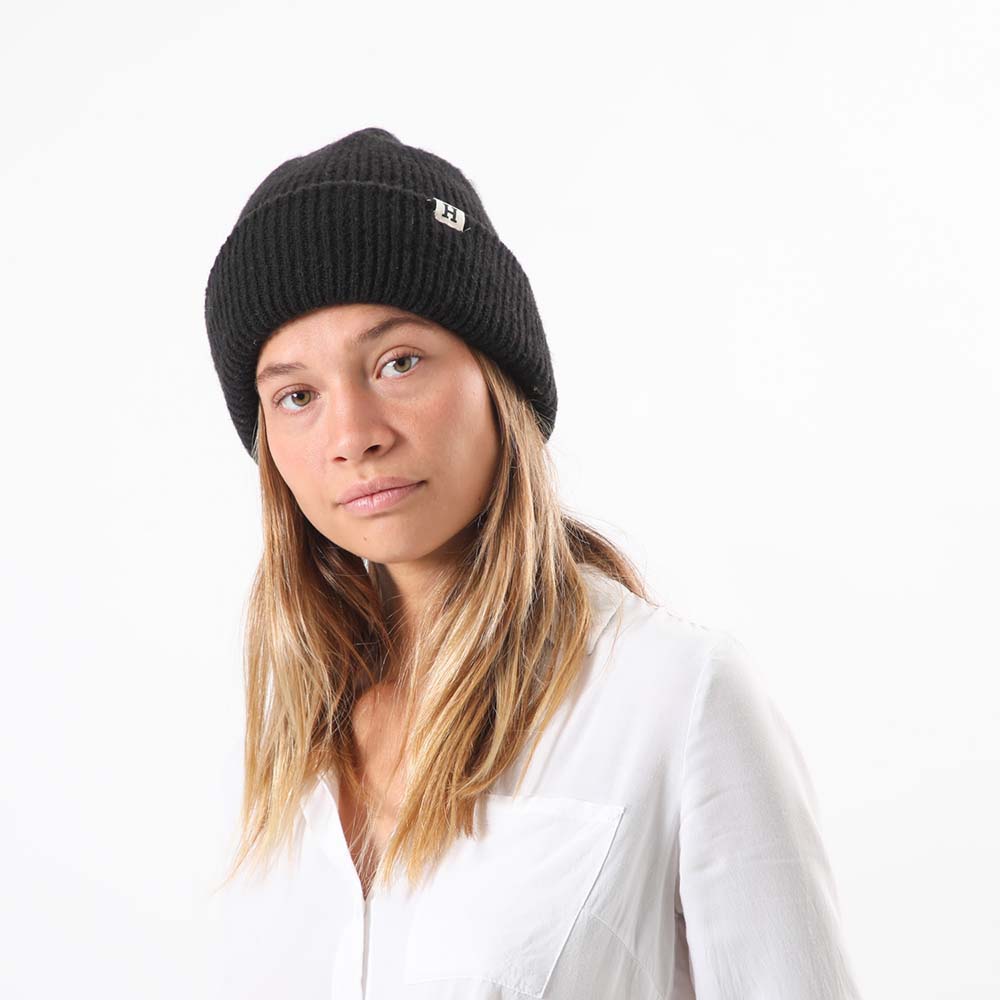 Gorro Invierno Basic Negro Humana