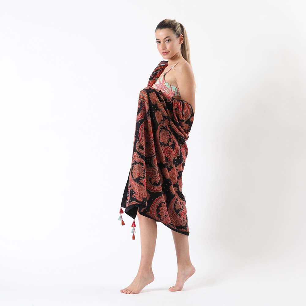 Toalla Boho Negra Humana