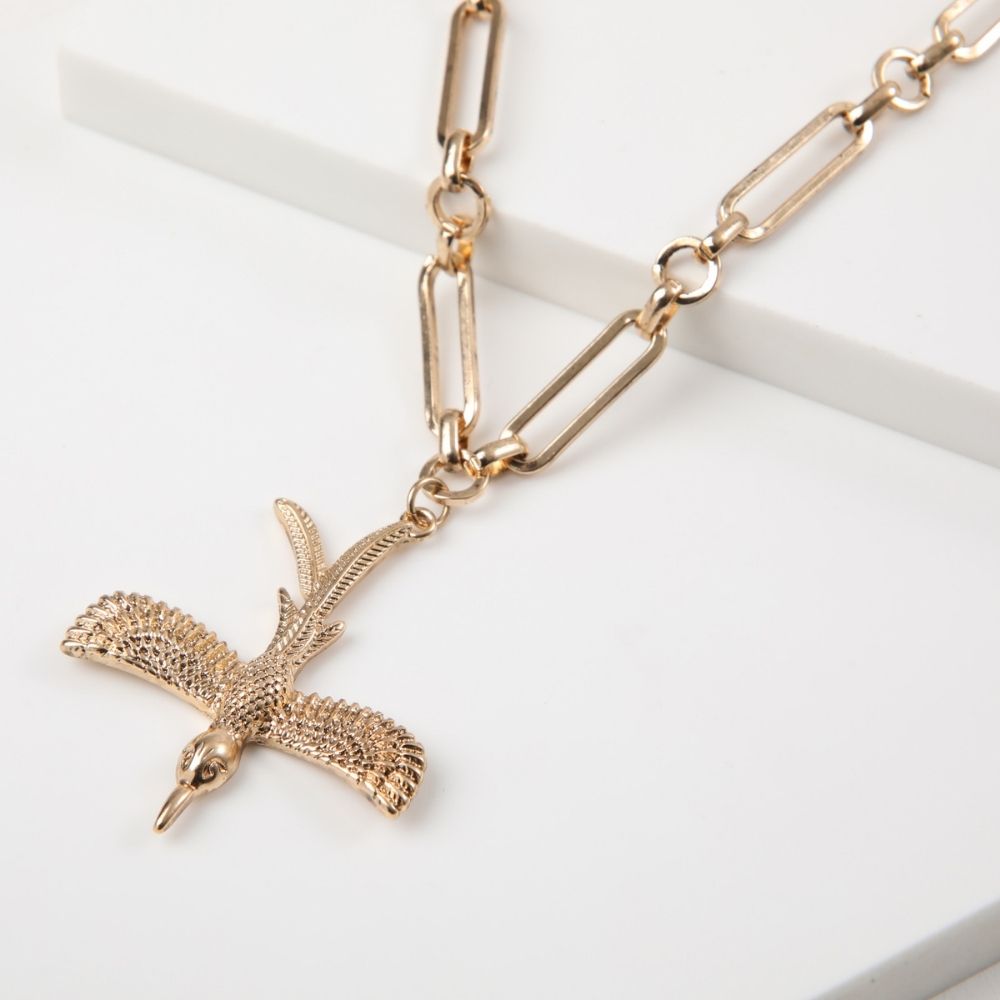 Collar Corto Lea Dorado Humana