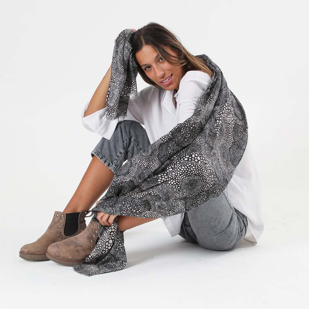 Pañuelo Estampado Gris Abstract Tatienne