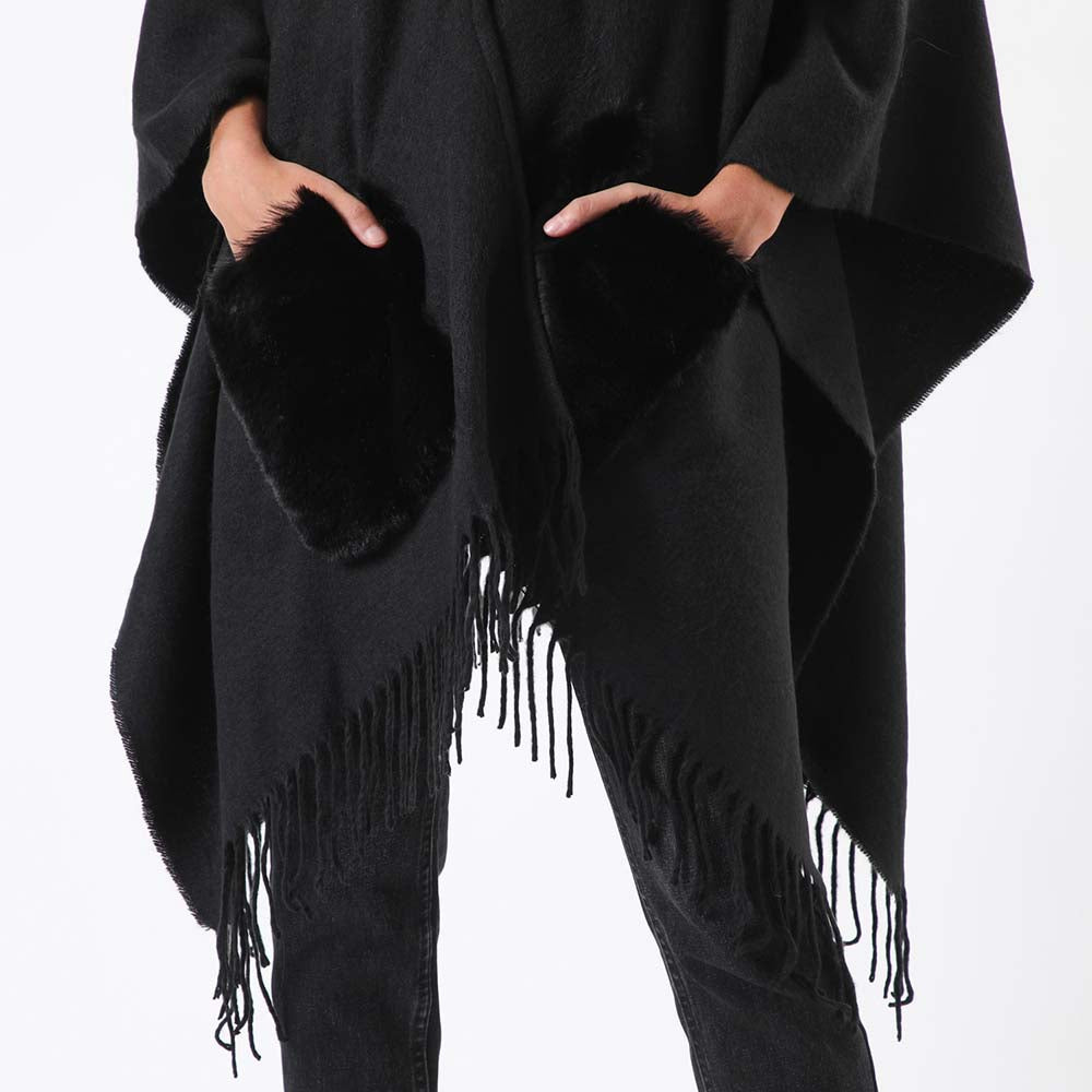 Poncho Fury Negro Humana