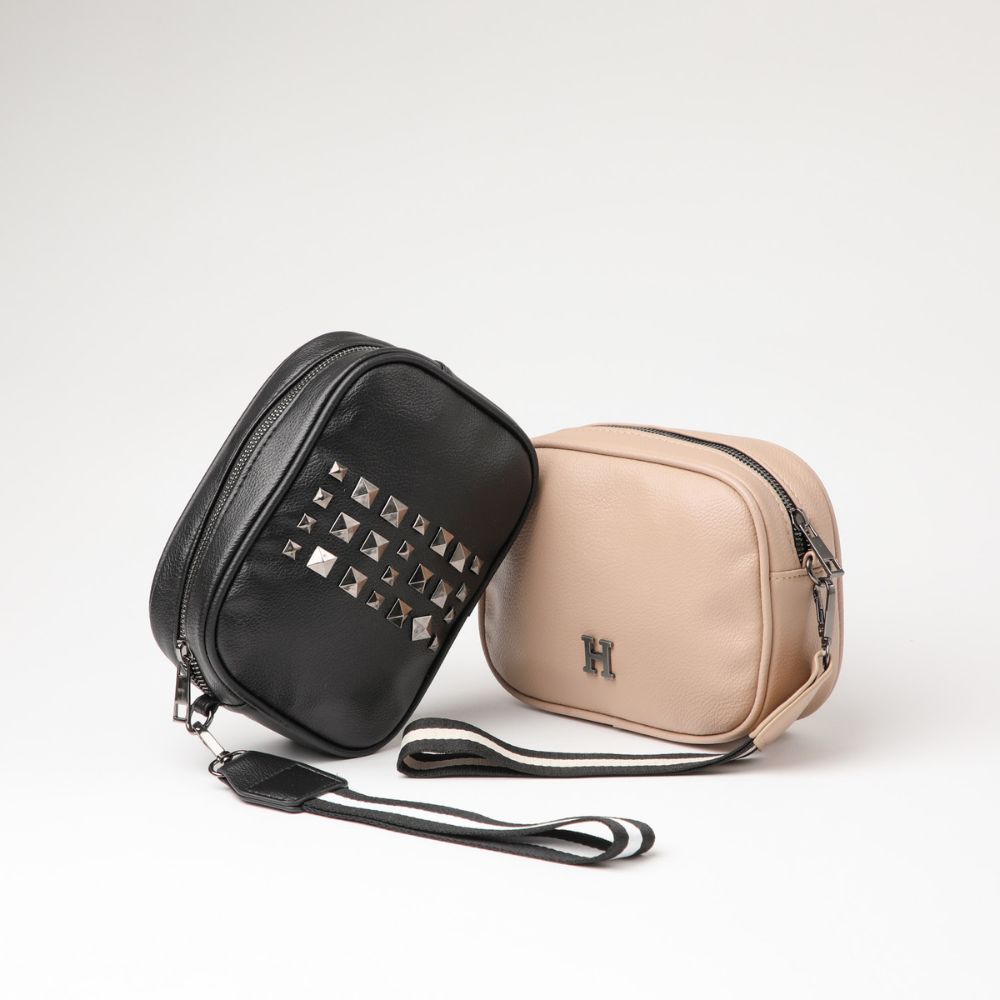 Billetera Estuche Tachas Beige Beige Humana