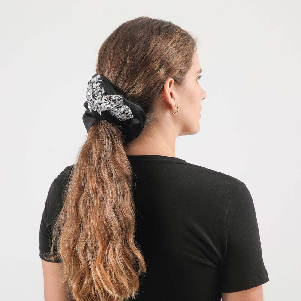 Collet Niza Negro Humana