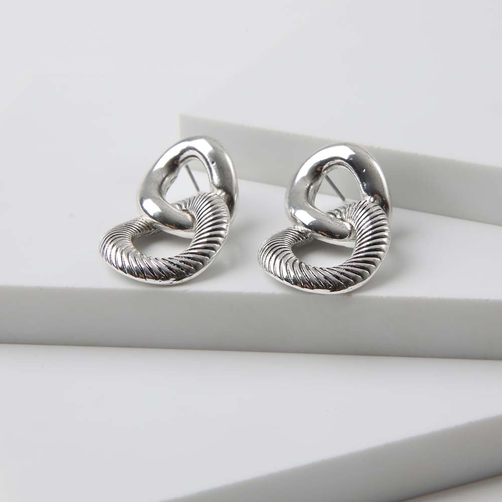 Aros Mediano Vintage Plateado Humana