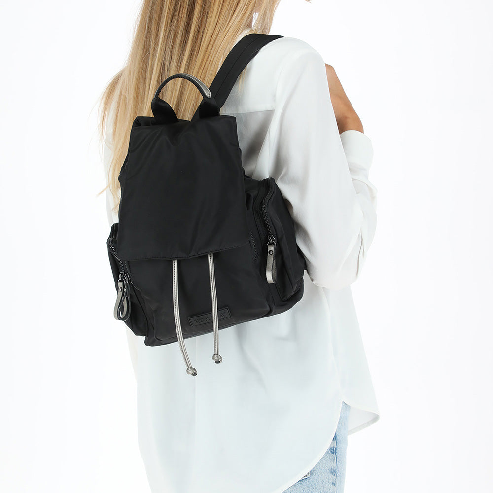 Mochila Acolchada Negra Humana