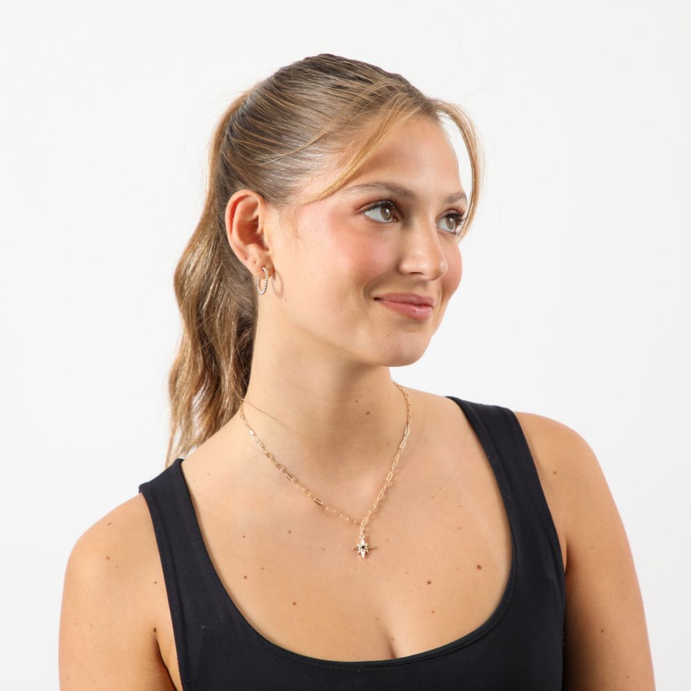 Collar Corto Estefi Dorado i-D