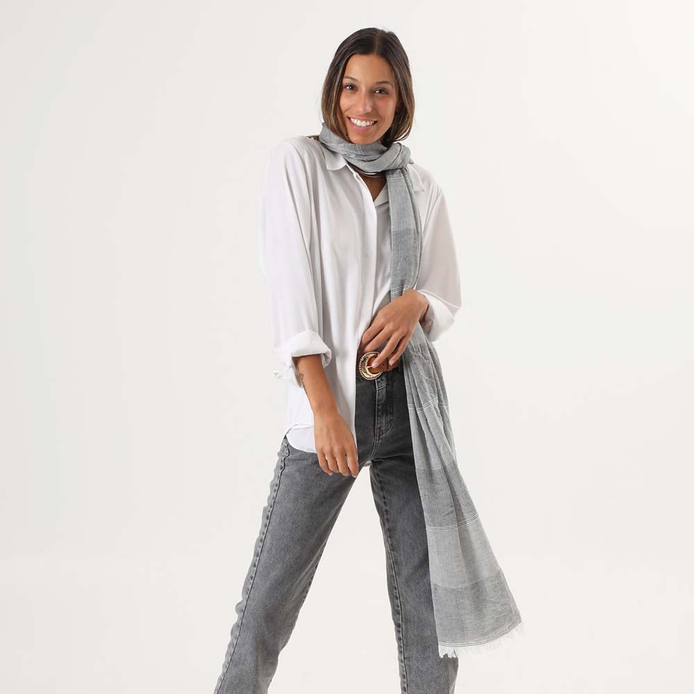 Pañuelo Liso Gris Franja Tatienne