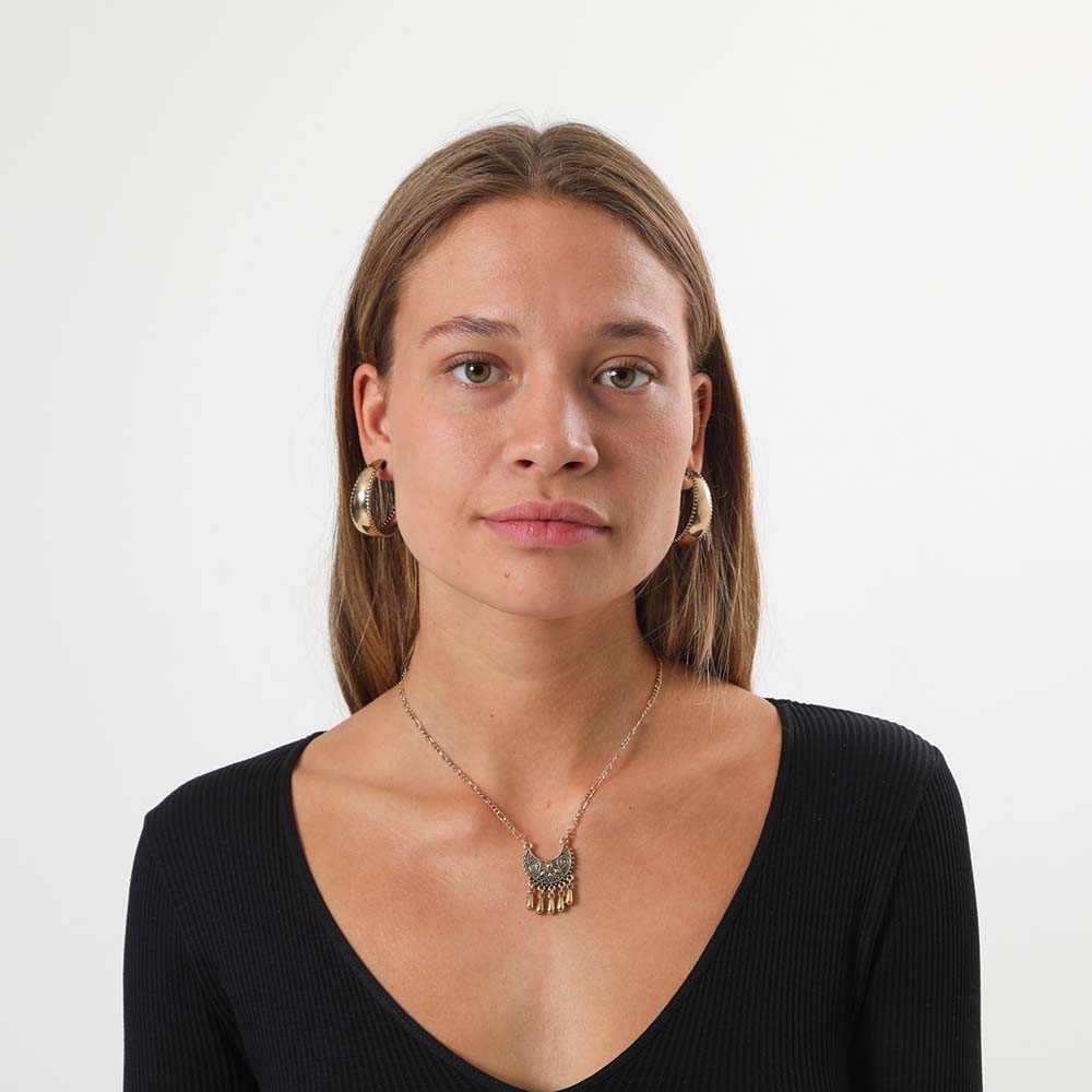 Collar Corto Lia Dorado Humana