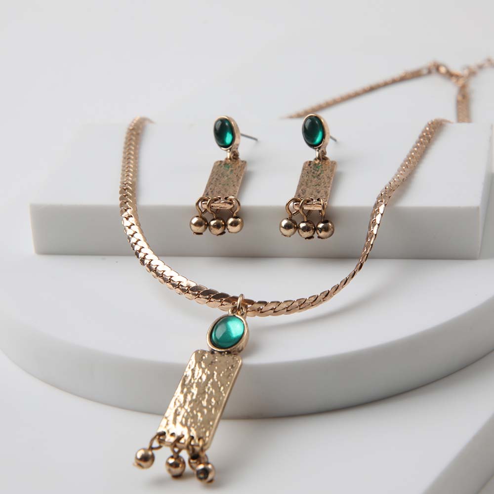 Collar Set Azalea Dorado Tatienne
