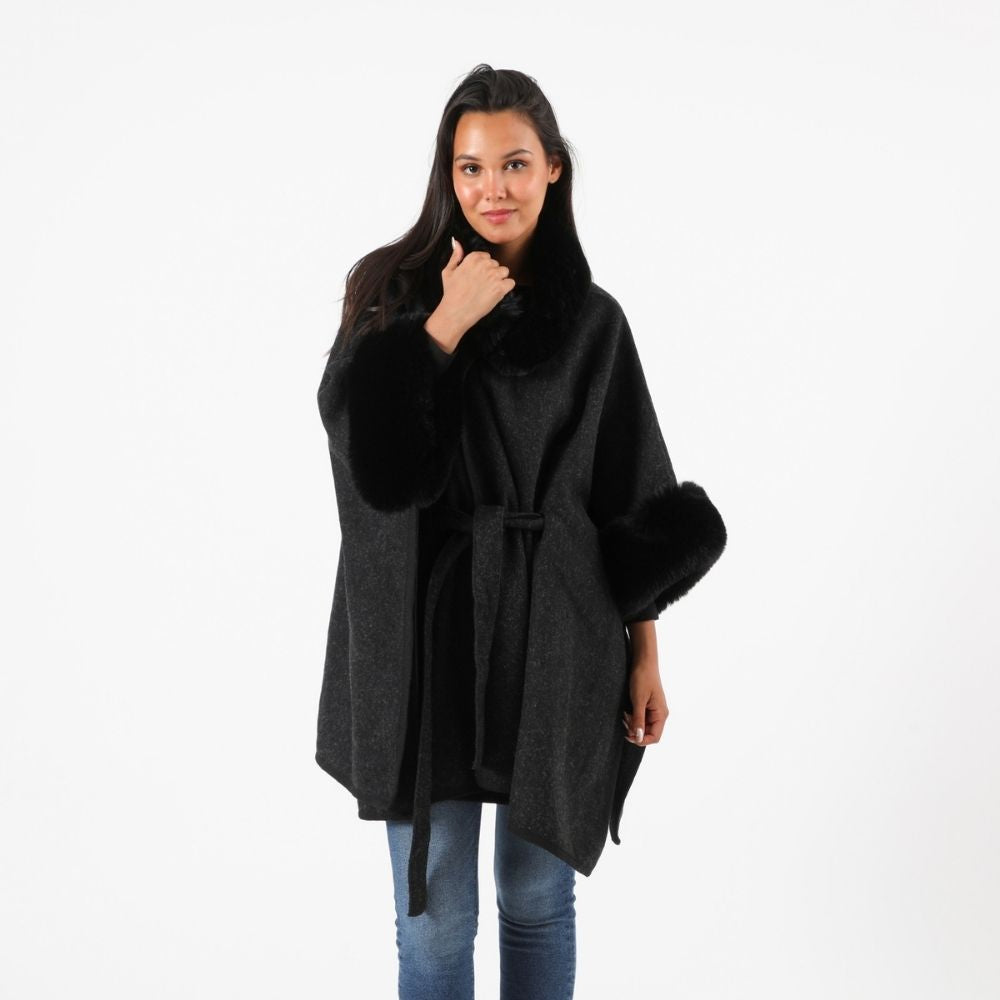 Poncho Mirna Negro Humana