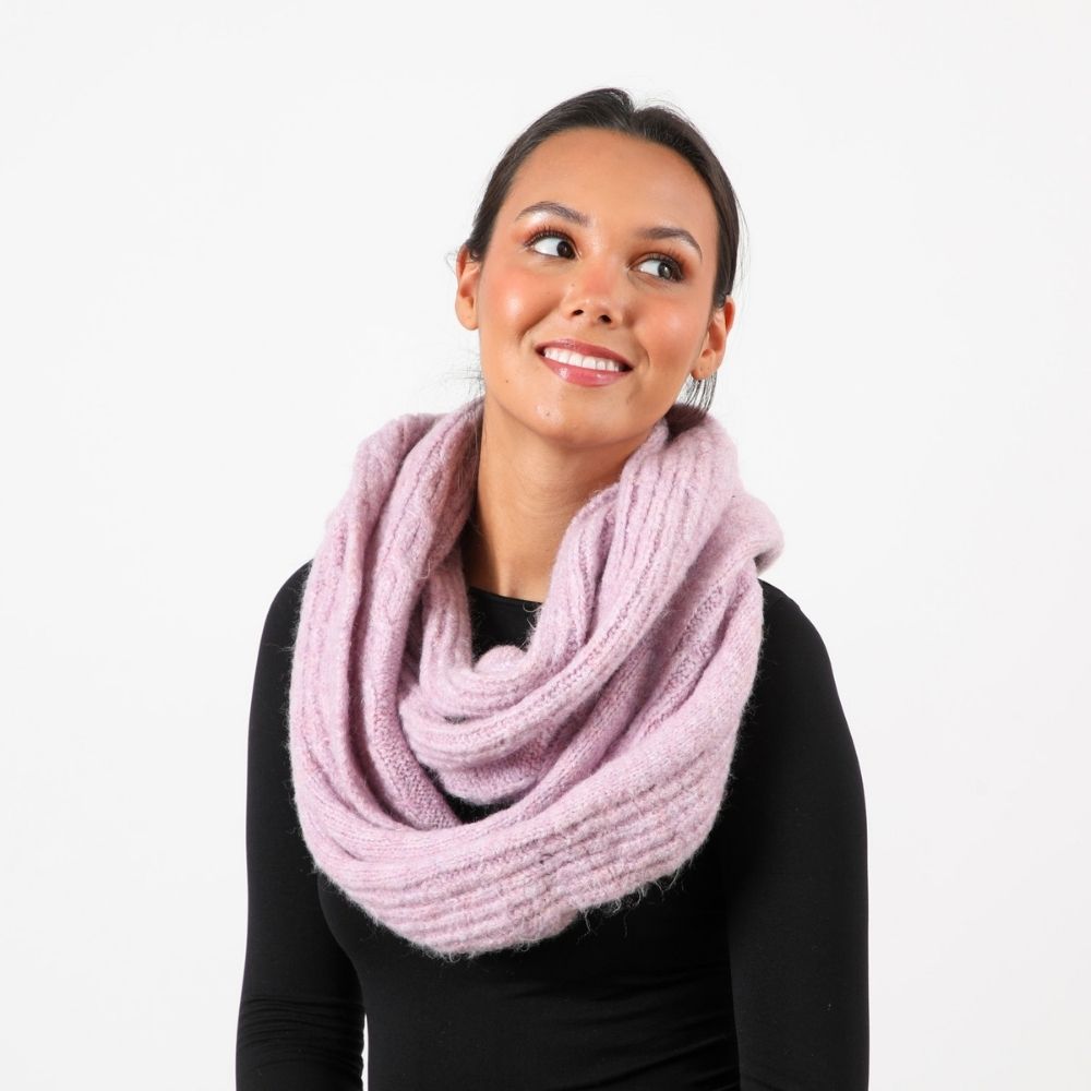 Cuello Zoe Morado Tatienne
