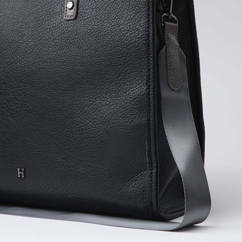 Cartera Hombro Lynda Negra Humana