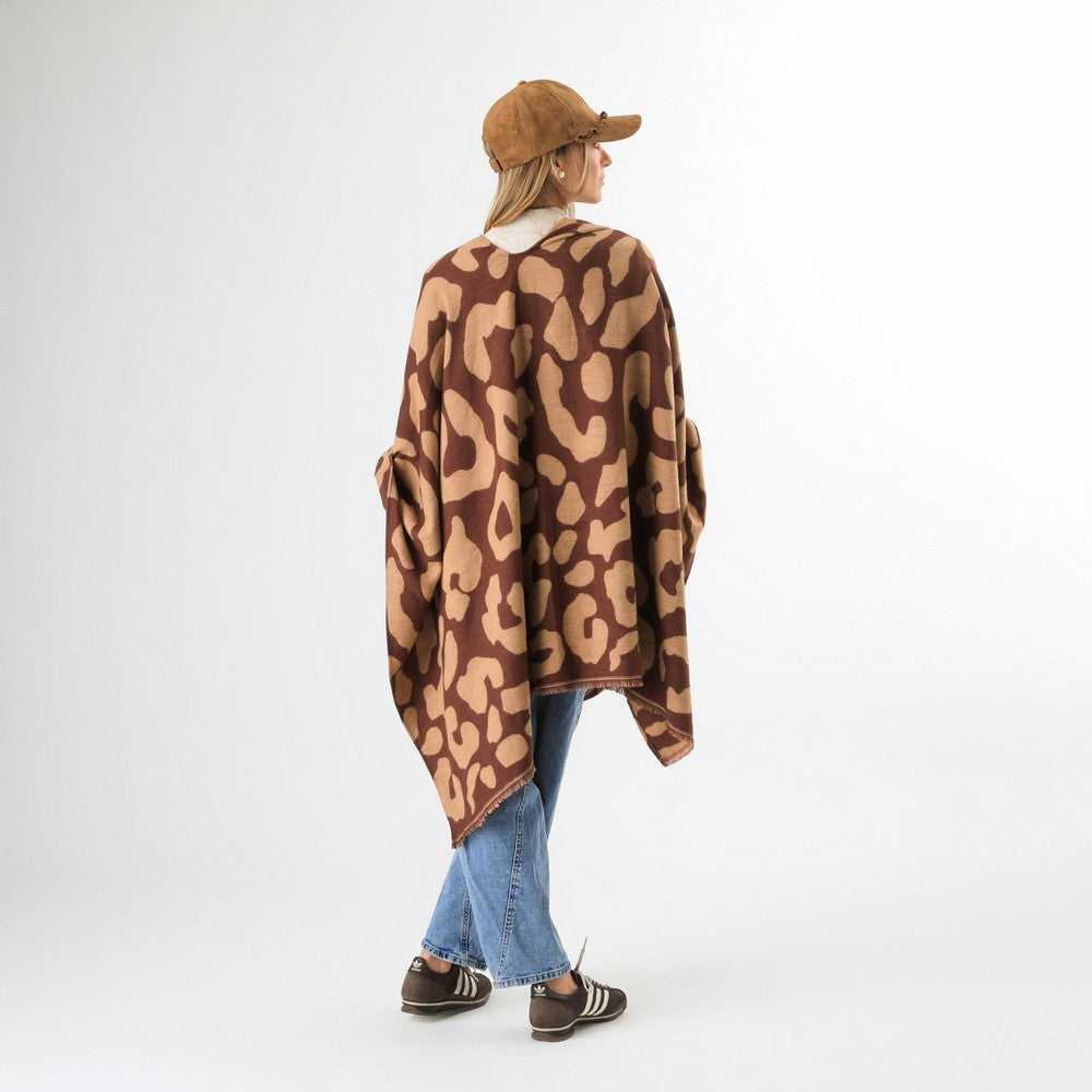 Poncho Yuna Brown Humana