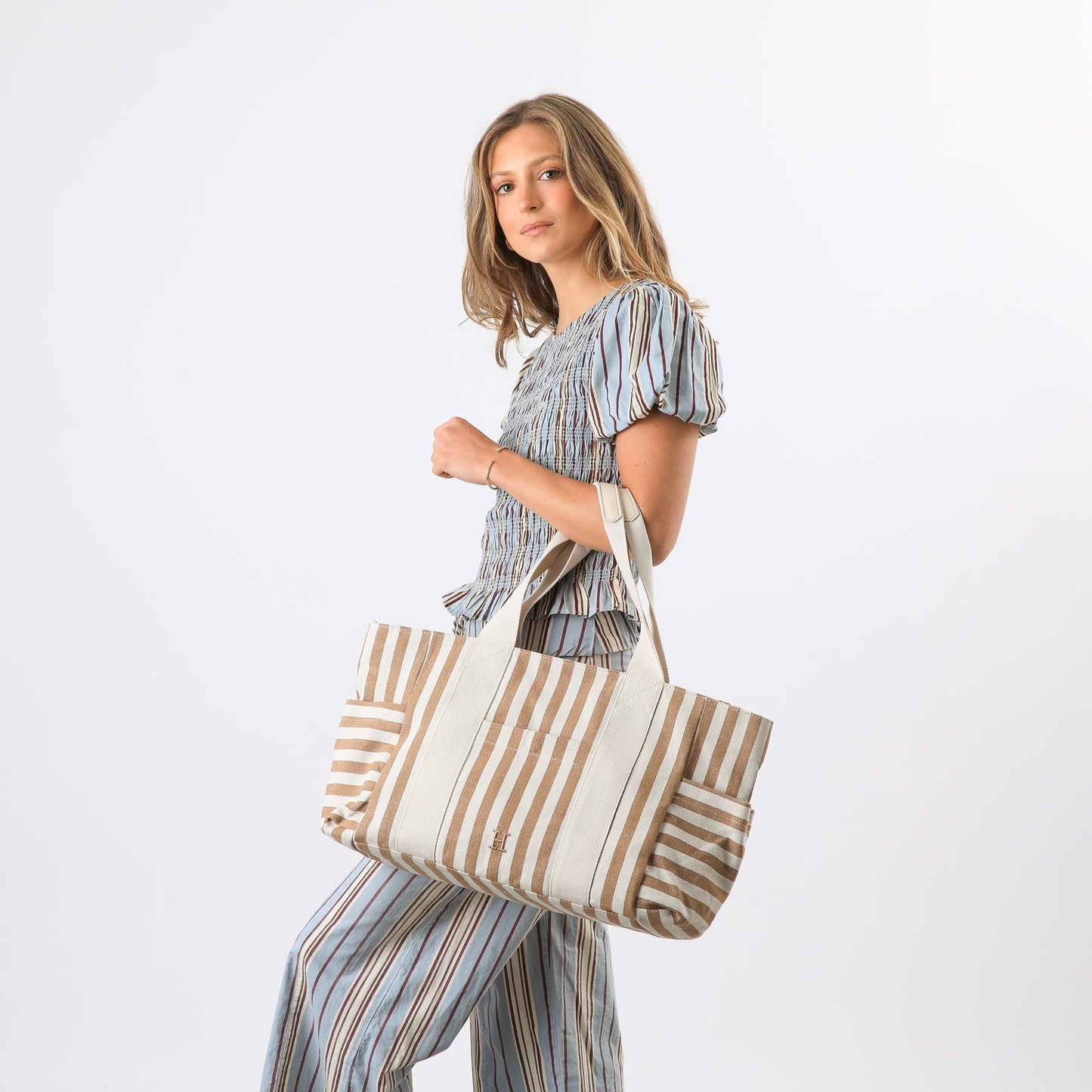 Cartera Tote Joyce Beige Humana