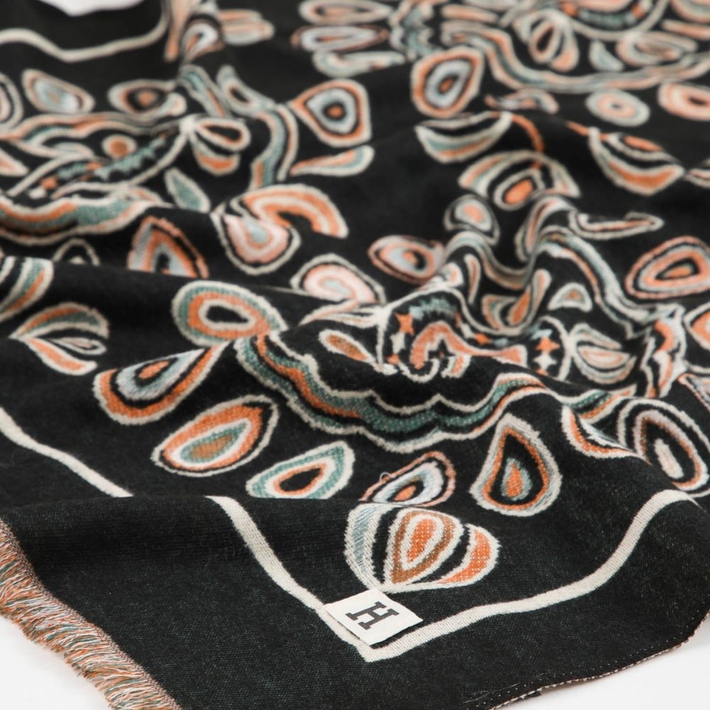 Manta Jadzia Negro Humana