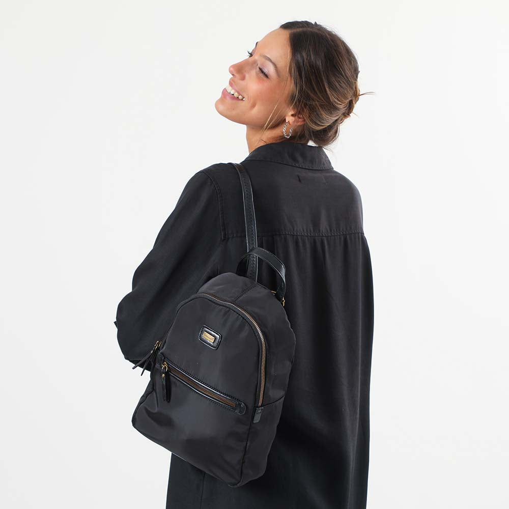 Mochila Negra Dakota Tatienne