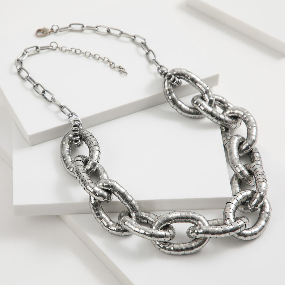 Collar Corto Keys Plateado Humana