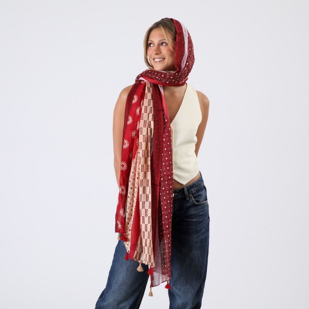 Pañuelo Estampado Rita Rojo Borlas Humana