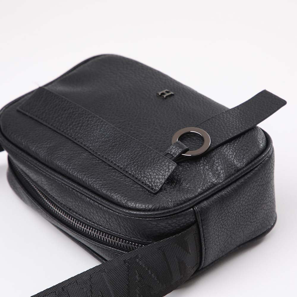 Cartera Cruzada Negra Humana