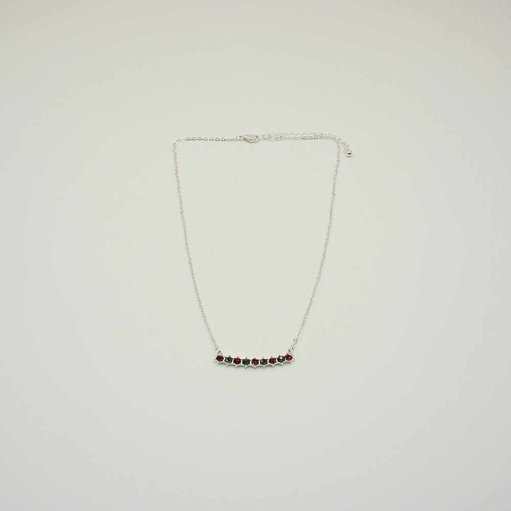 Collar Corto Brillos Plateado Tatienne