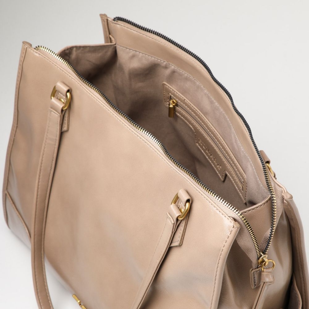 Cartera Hombro Amara Café Humana