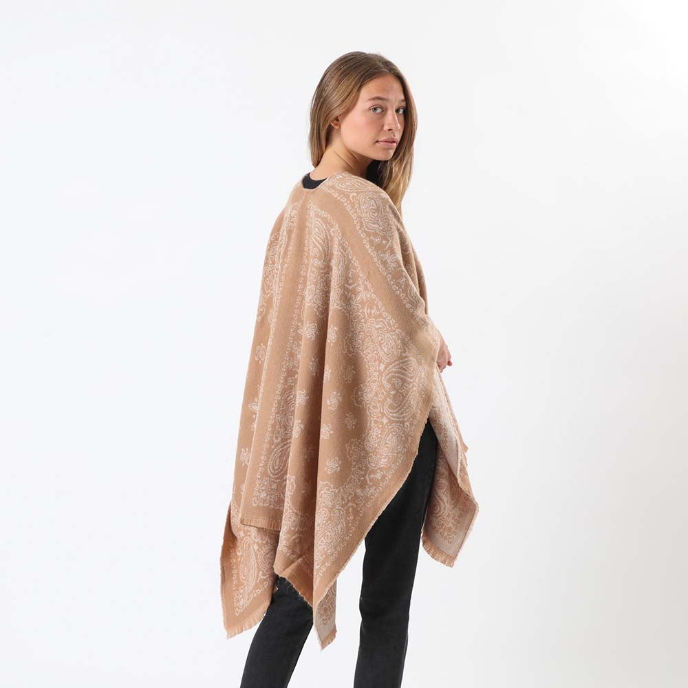 Poncho Paisely Café Humana