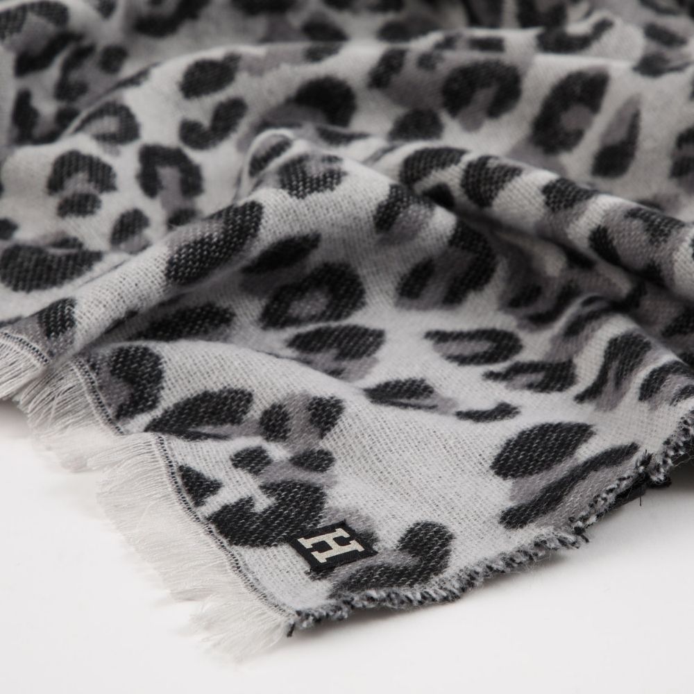 Manta Nidas Gris Humana