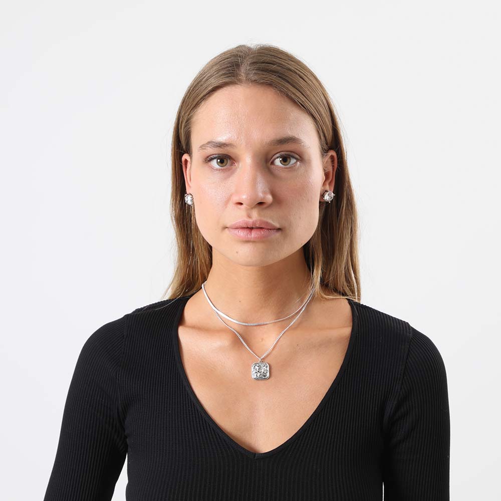 Collar Corto Ash Plateado Humana