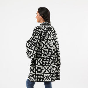 Poncho  Alicia Blanco Humana