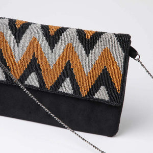 Clutch Graphic Negro Tatienne
