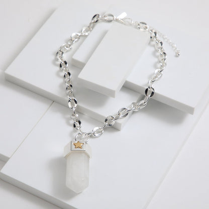 Collar Corto Plateado Amy Humana