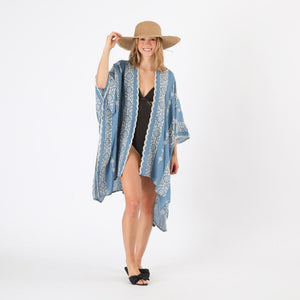 Kimono Capri Azul bordado floral Tatienne