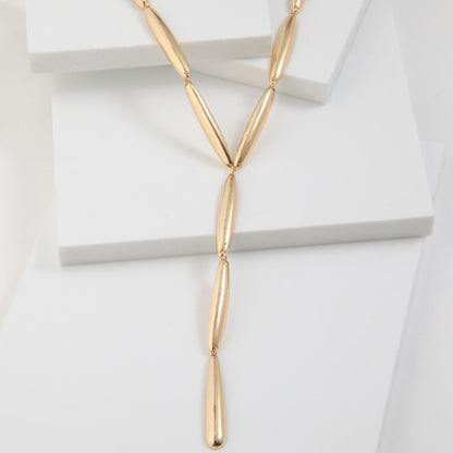 Collar Corto Sarai Dorado Humana